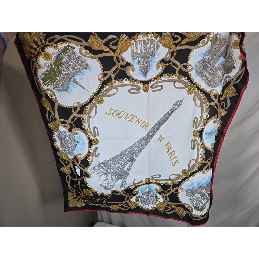 Scarf Souvenir De Paris 30" Square